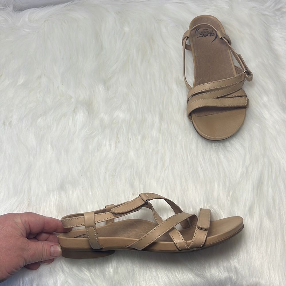 Abeo Beige Strappy Cross-Front Leather Sandals - Picture 2 of 7